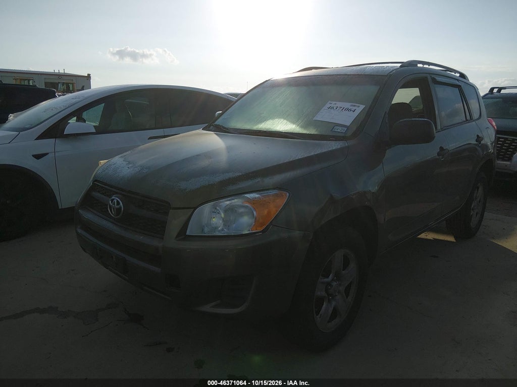 2010 Toyota RAV4 photo 2