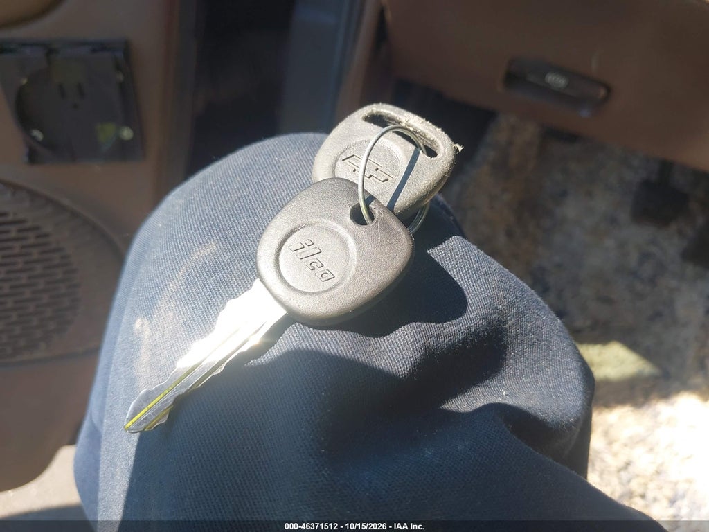 2004 Chevrolet Astro photo 11