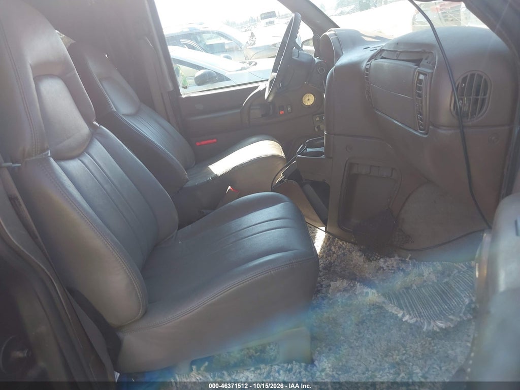 2004 Chevrolet Astro photo 5