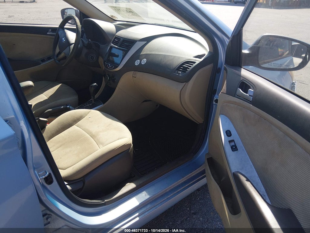2014 Hyundai Accent GLS photo 5