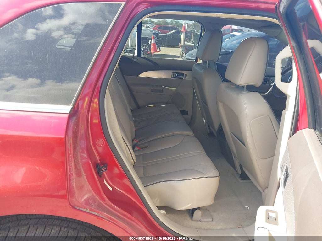 2011 Lincoln MKX photo 8