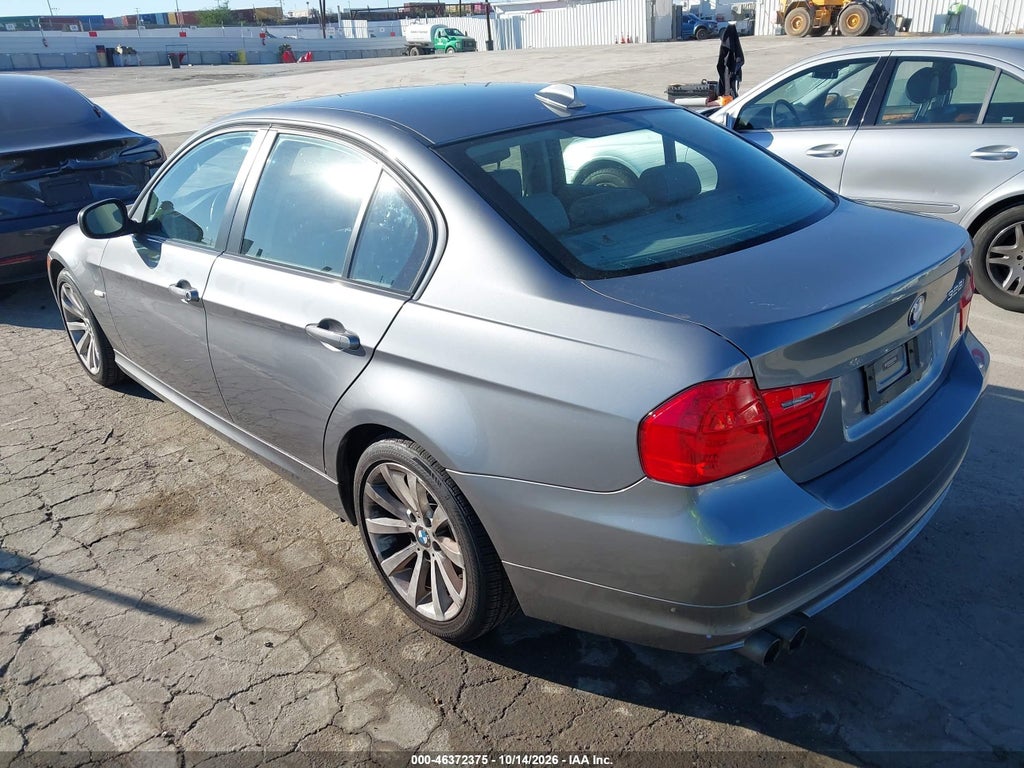 2011 BMW 328I photo 3