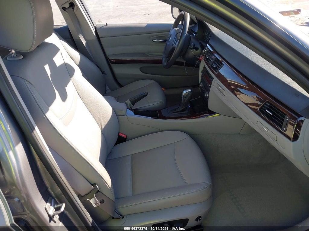 2011 BMW 328I photo 5