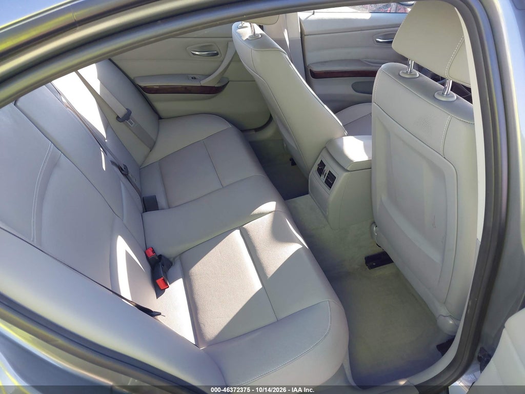 2011 BMW 328I photo 8
