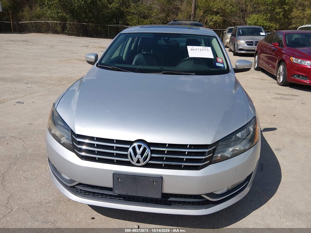 2013 Volkswagen Passat 2.0L TDI SEL Premium photo 6