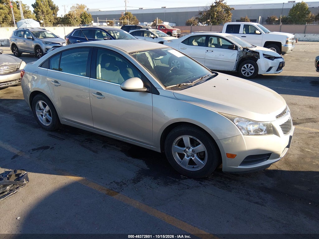 2014 Chevrolet Cruze 1LT Auto photo 1