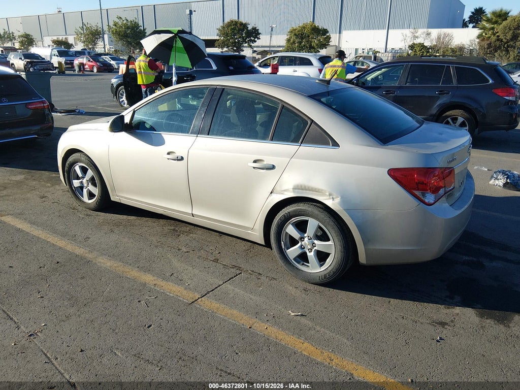 2014 Chevrolet Cruze 1LT Auto photo 3