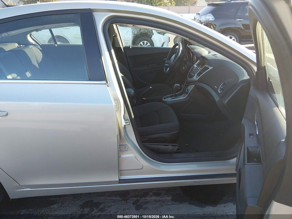 2014 Chevrolet Cruze 1LT Auto photo 5