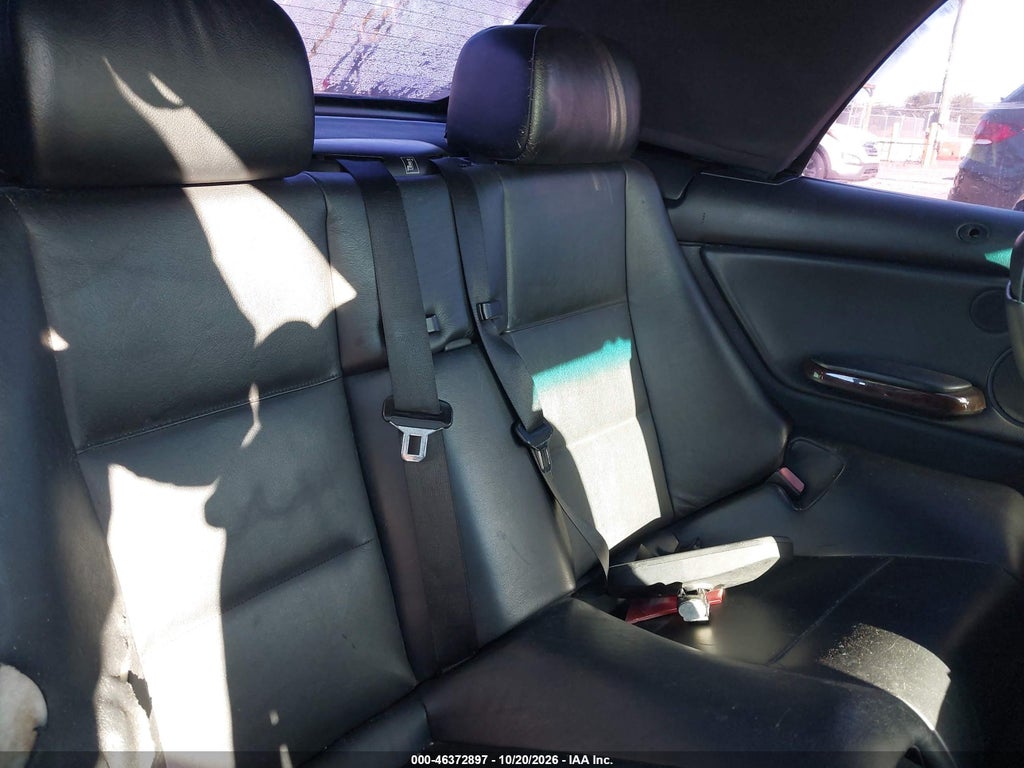 2004 BMW 330CI photo 8