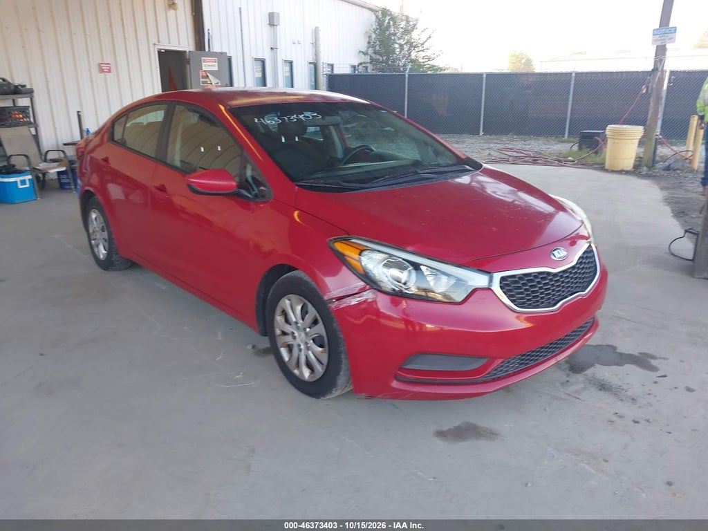 2016 Kia Forte LX photo 1