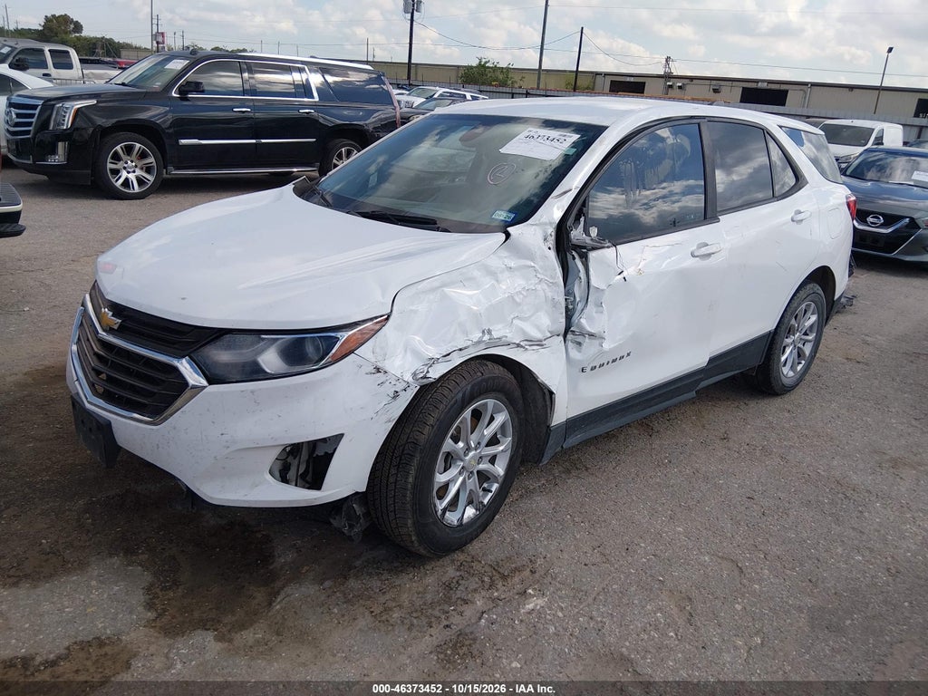 2021 Chevrolet Equinox FWD LS photo 2