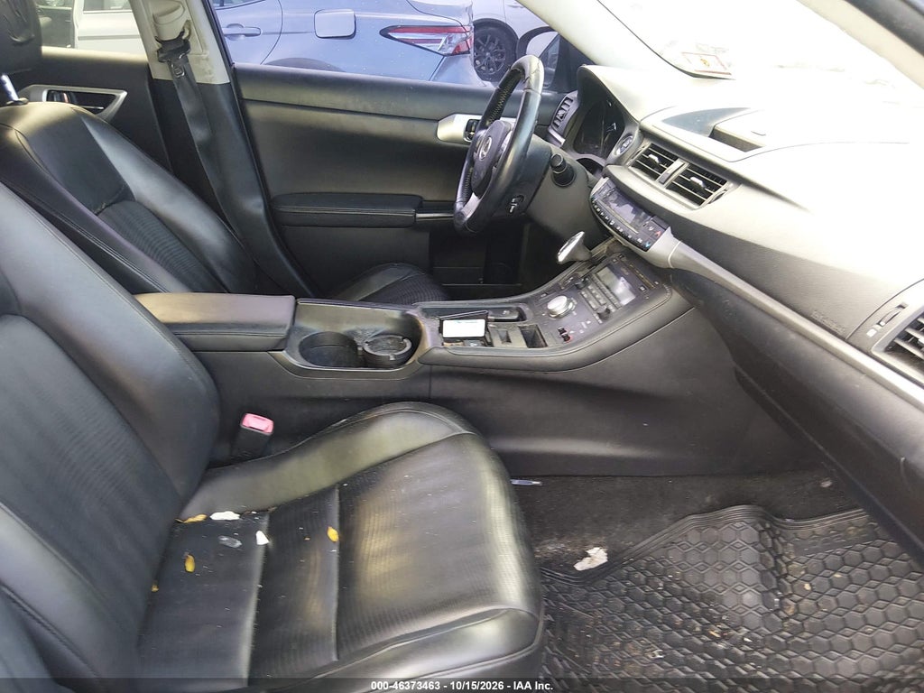 2012 Lexus CT 200H Premium photo 5