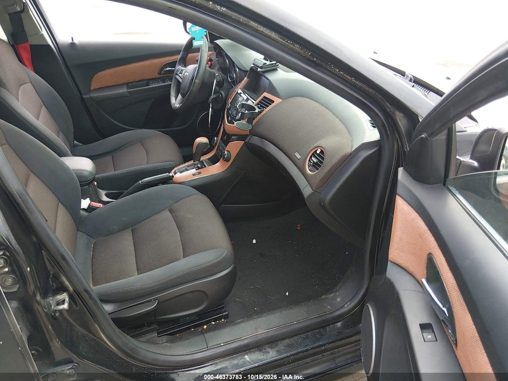 2016 Chevrolet Cruze Limited 1LT Auto photo 5