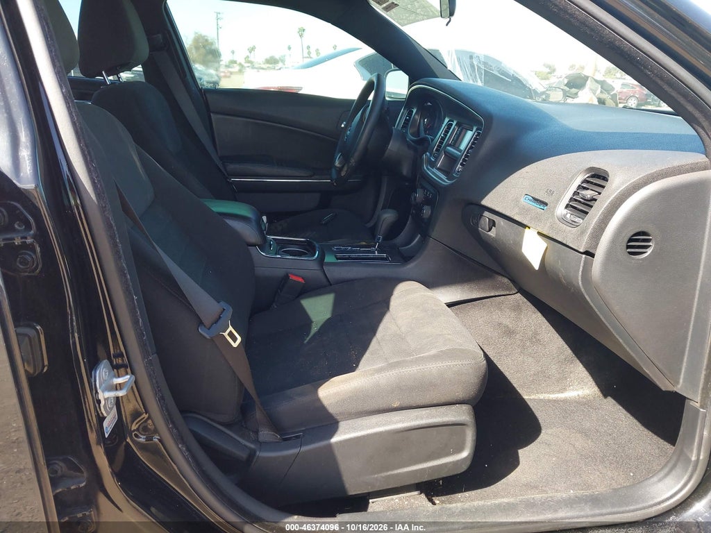 2014 Dodge Charger SE photo 5