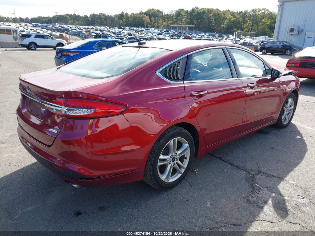 2018 Ford Fusion SE photo 4