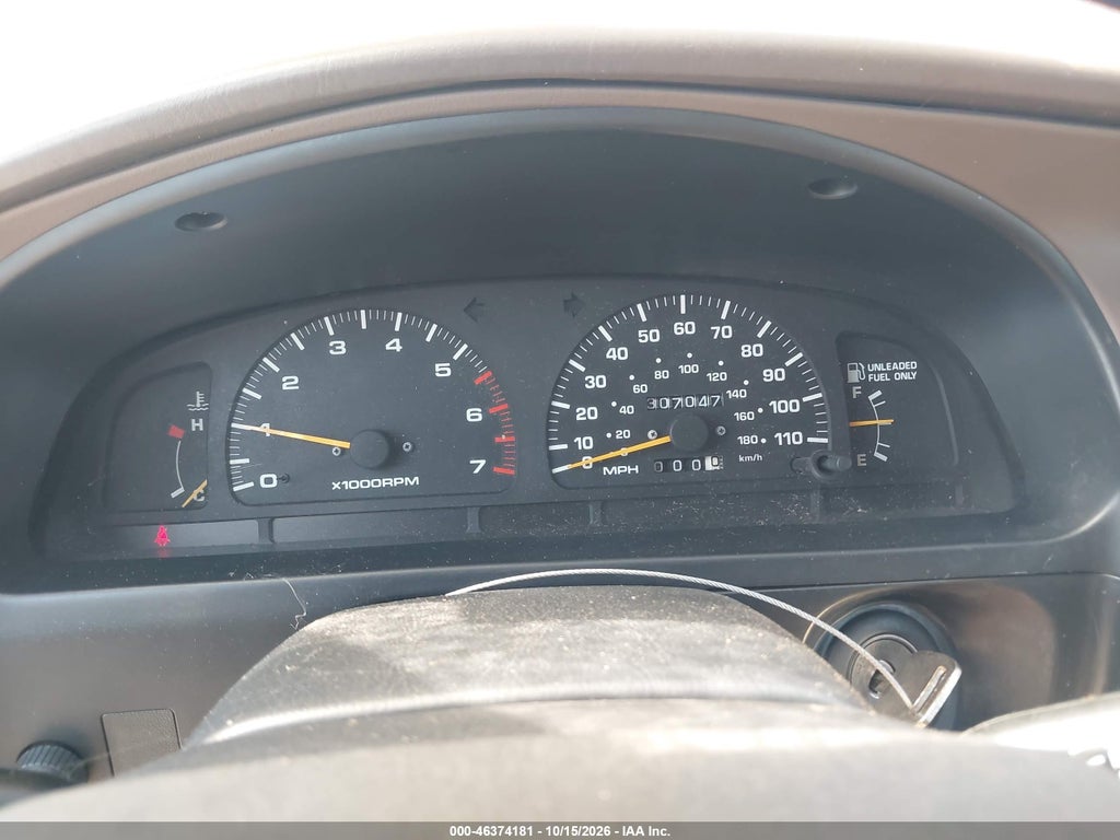 1996 Toyota 4RUNNER SR5 photo 7