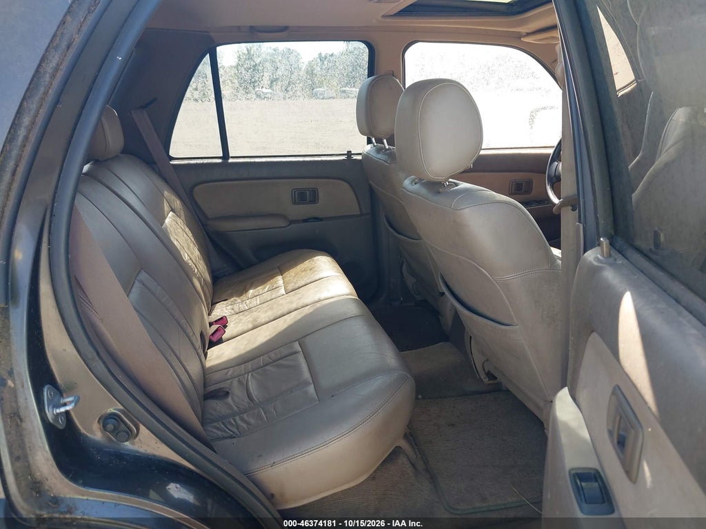 1996 Toyota 4RUNNER SR5 photo 8