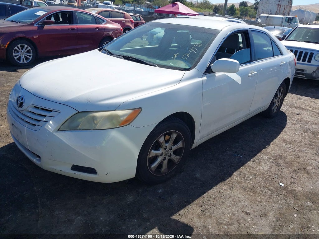 2009 Toyota Camry LE/SE/XLE photo 2