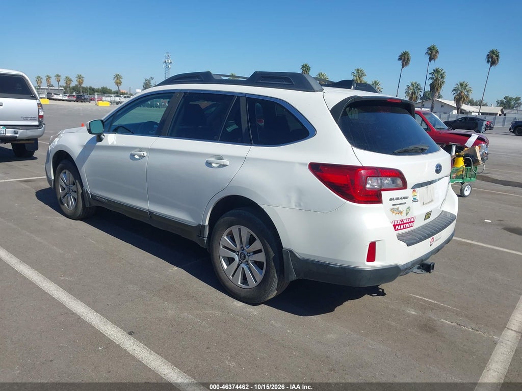 2017 Subaru Outback 2.5I Premium photo 3