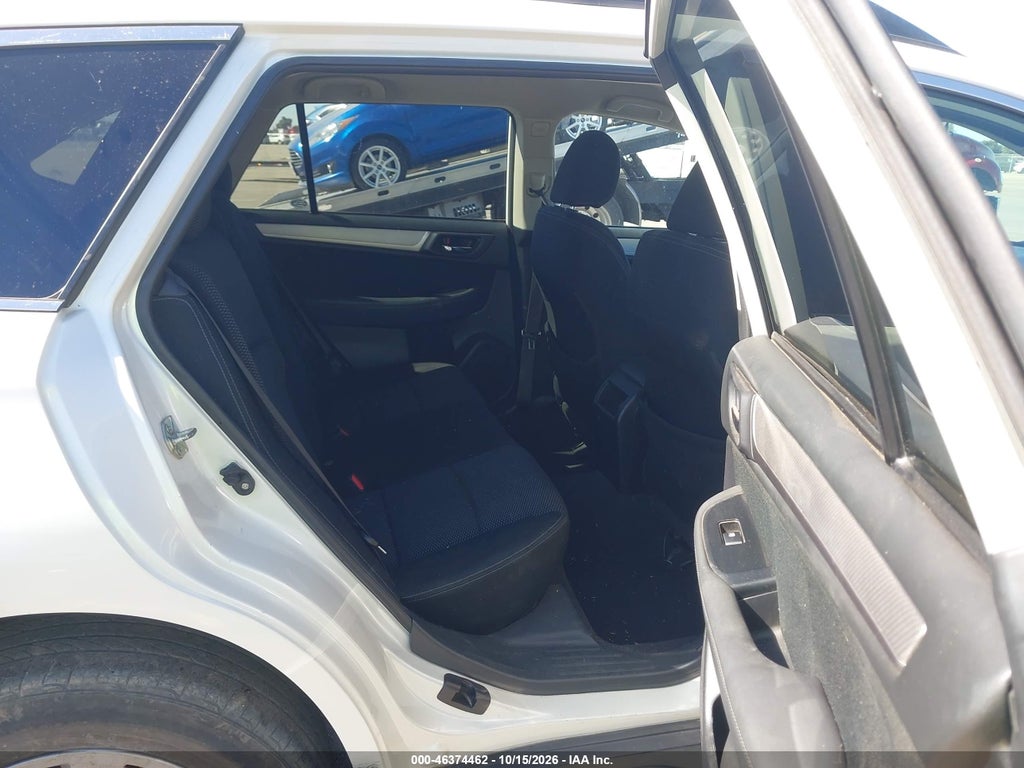 2017 Subaru Outback 2.5I Premium photo 8