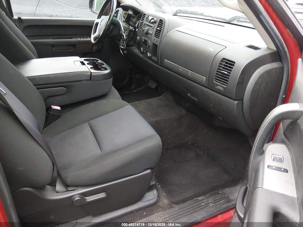 2011 GMC Sierra 1500 SLE photo 5