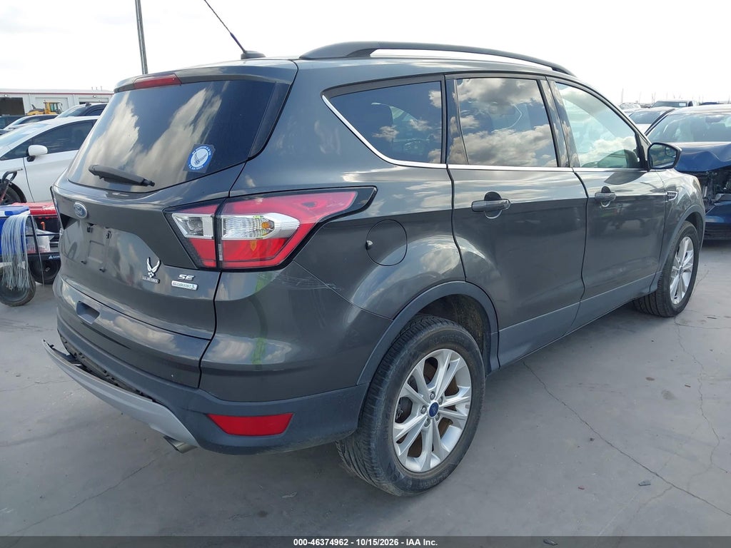 2018 Ford Escape SE photo 4