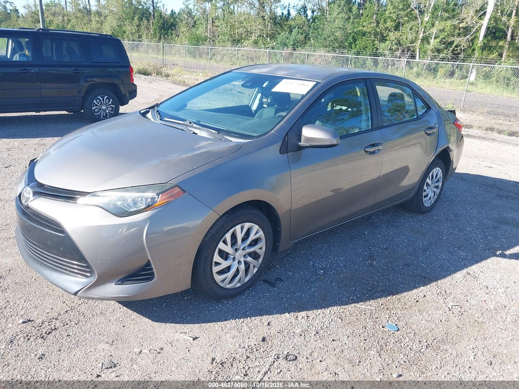 2018 Toyota Corolla LE photo 2