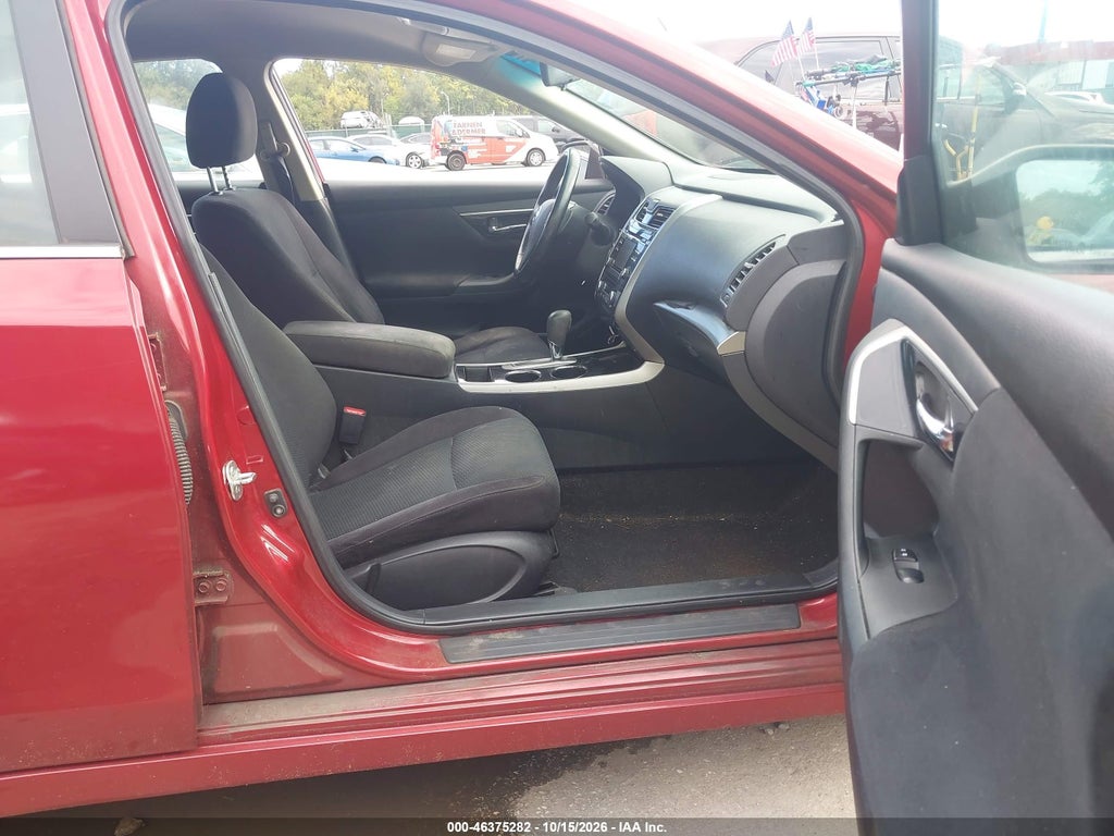 2014 Nissan Altima 2.5 SV photo 5