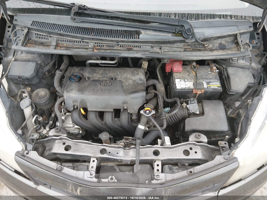 2012 Toyota Yaris LE photo 10
