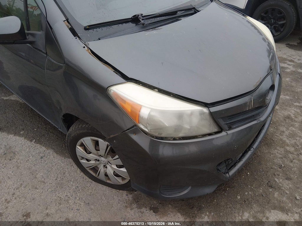 2012 Toyota Yaris LE photo 6