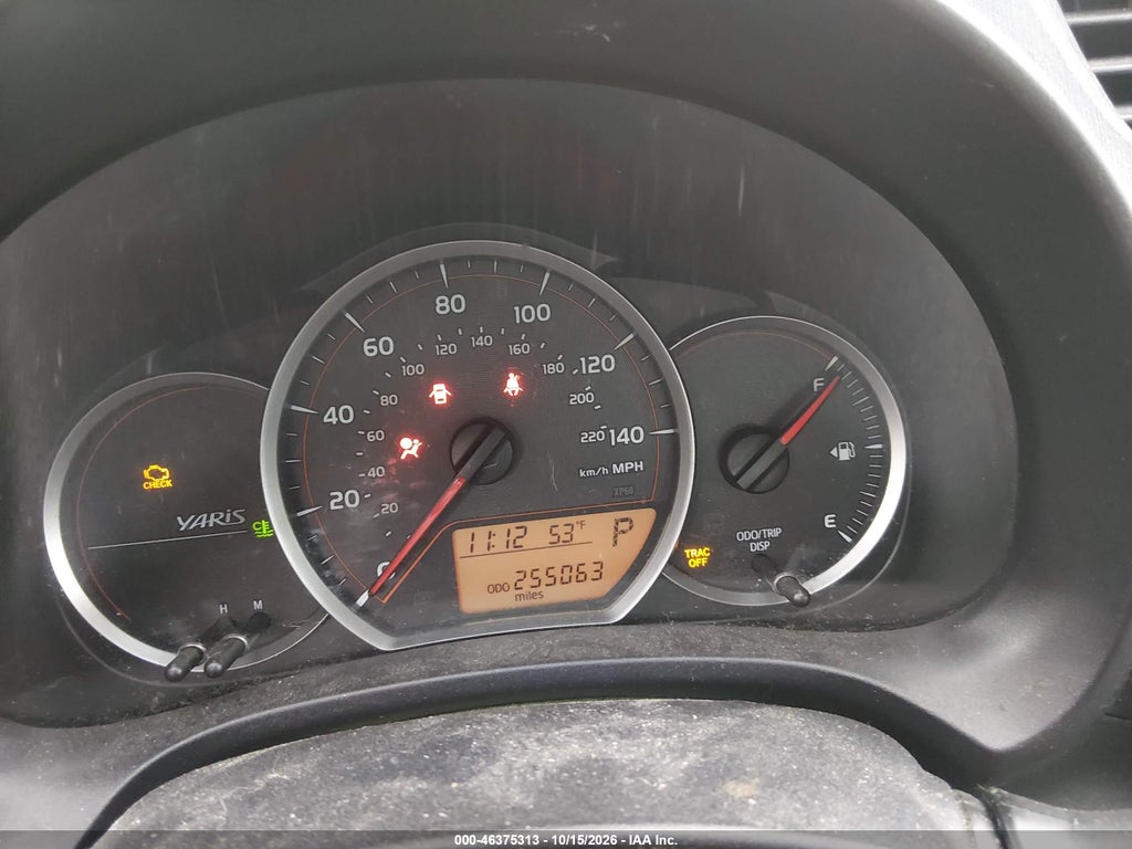 2012 Toyota Yaris LE photo 7