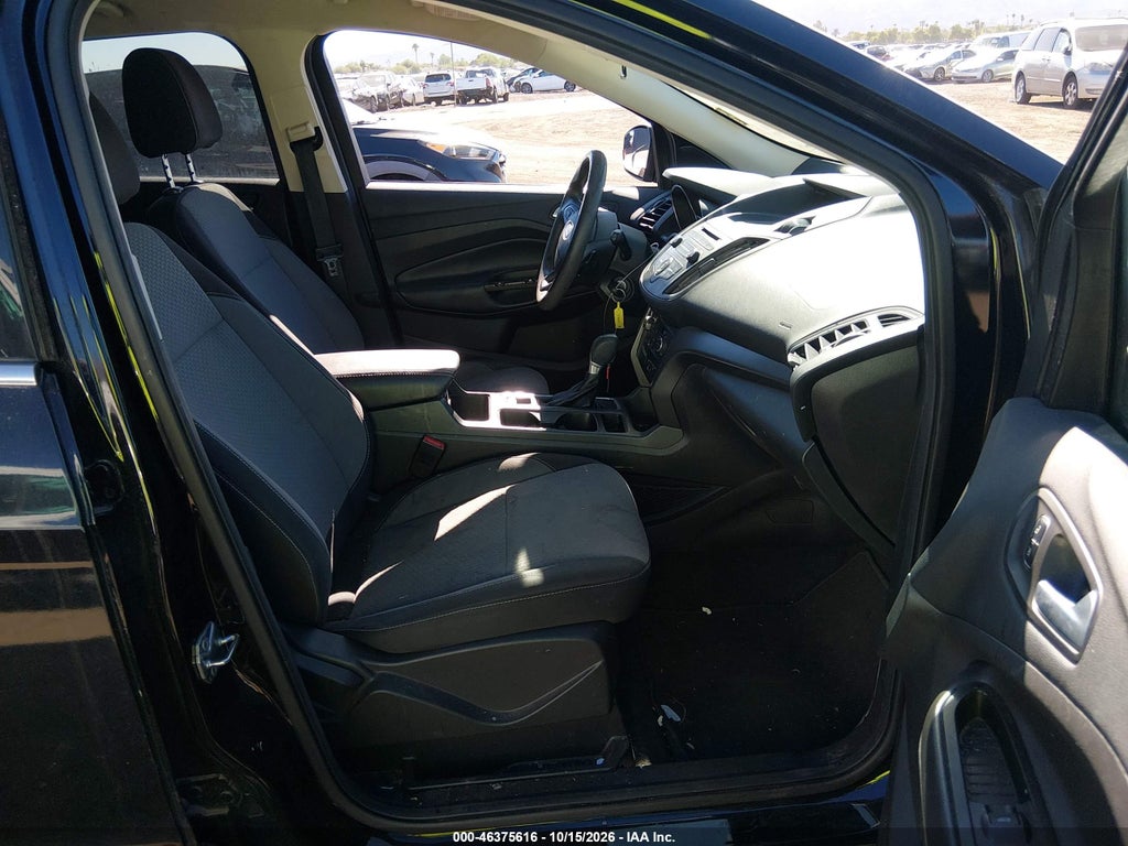 2017 Ford Escape SE photo 5