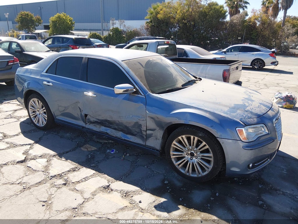 2011 Chrysler 300 Limited photo 1