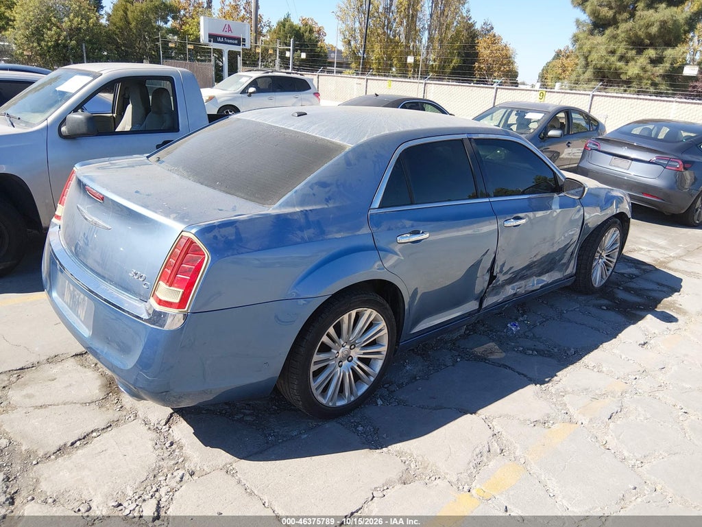 2011 Chrysler 300 Limited photo 4