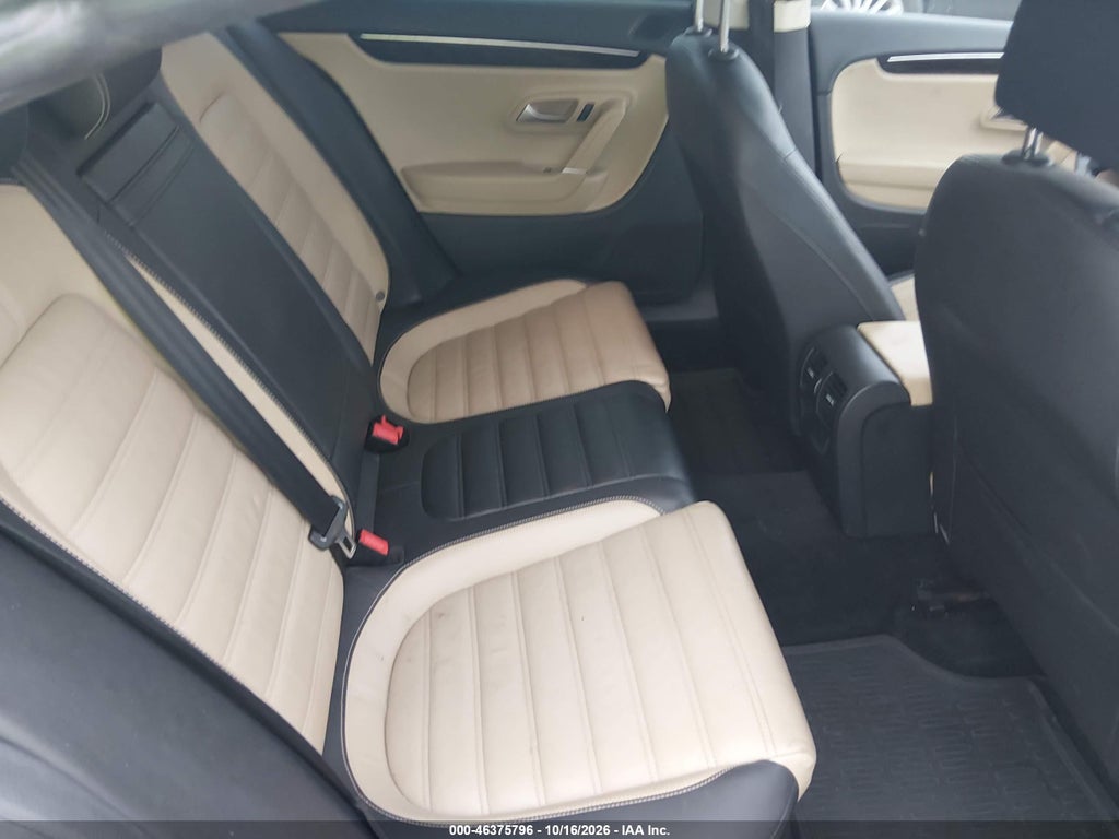 2017 Volkswagen CC 2.0T R-Line Executive photo 8