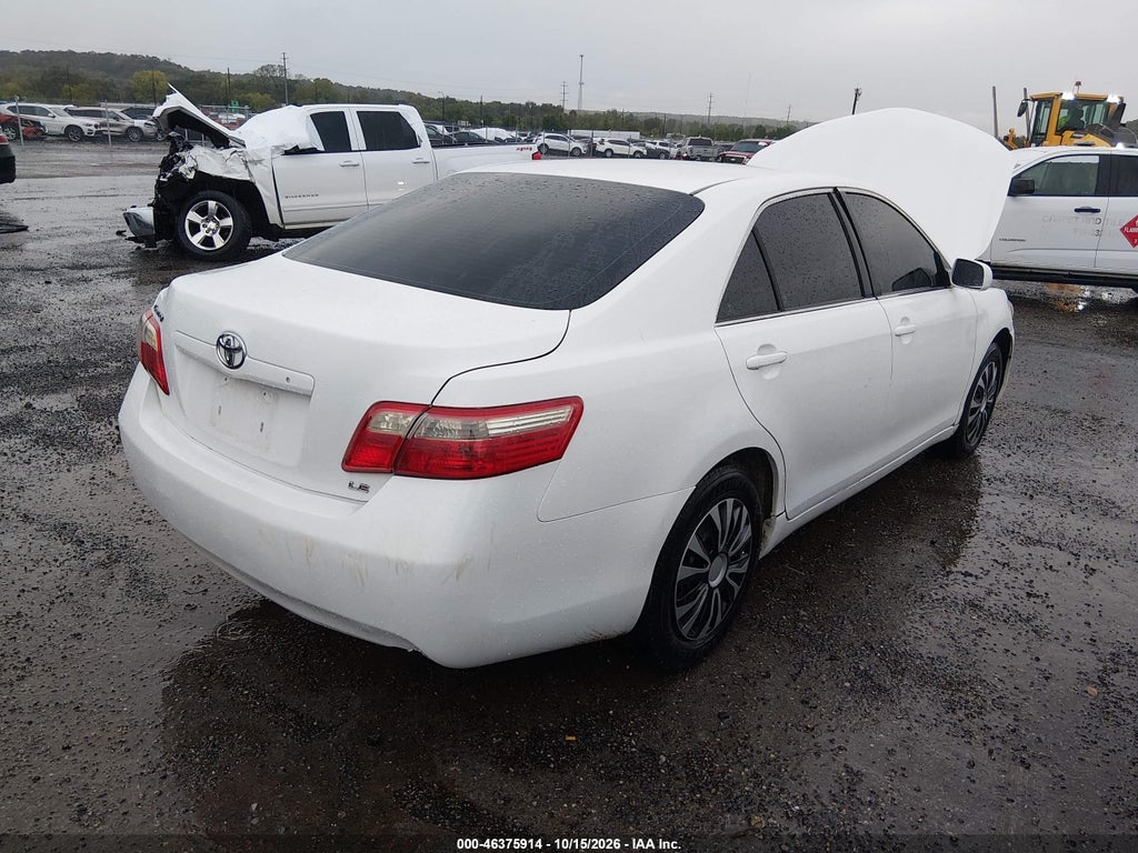 2008 Toyota Camry LE photo 4