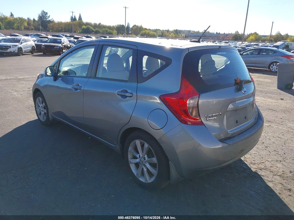 2014 Nissan Versa Note SV photo 3
