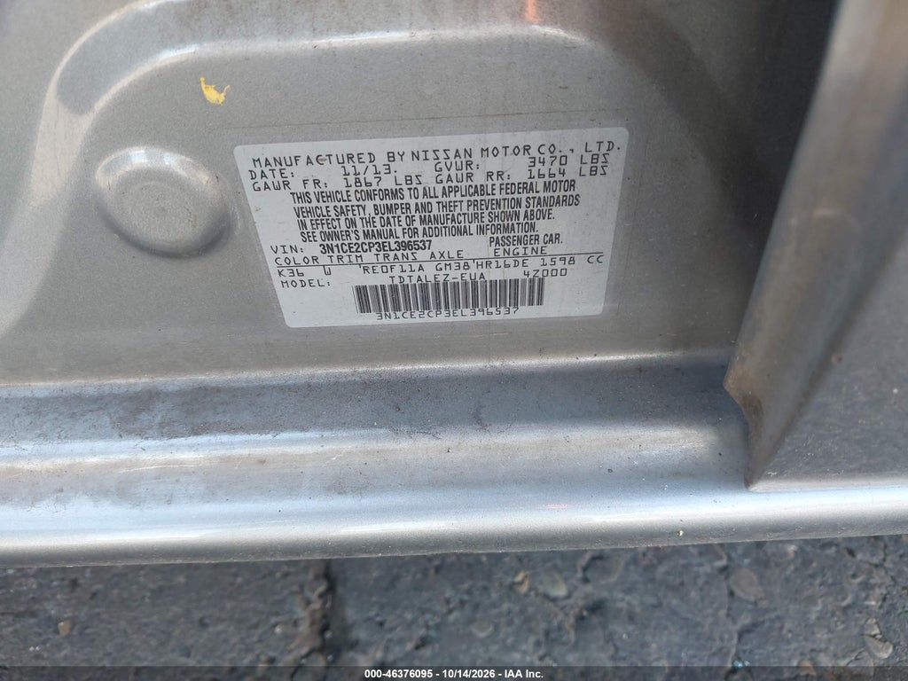 2014 Nissan Versa Note SV photo 9