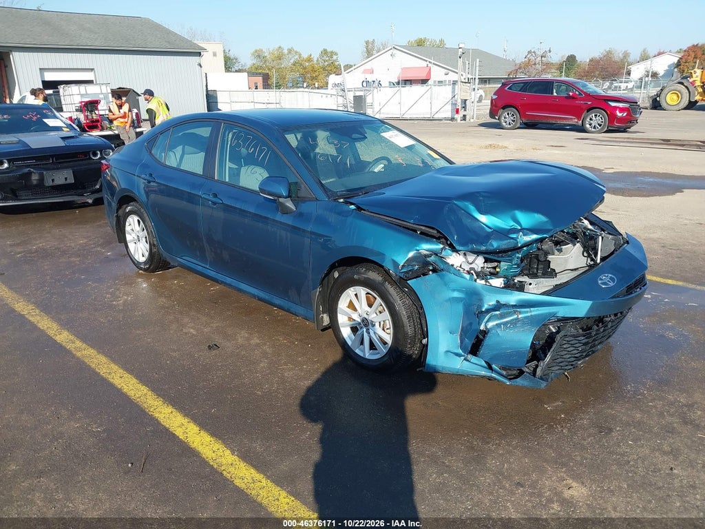 TOYOTA CAMRY 2026