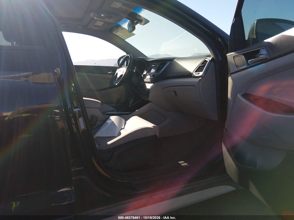 2017 Hyundai Tucson Value photo 5