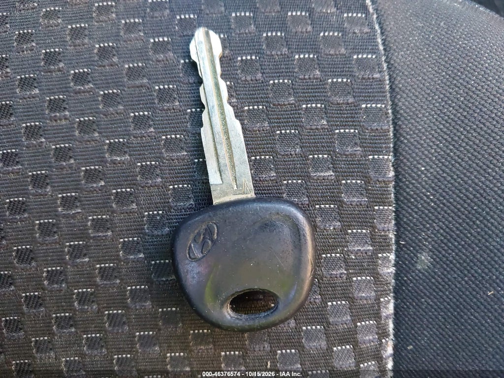 2011 Hyundai Accent GL photo 11
