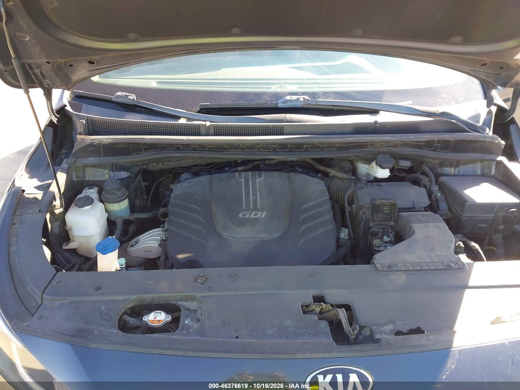 2016 Kia Sedona LX photo 10