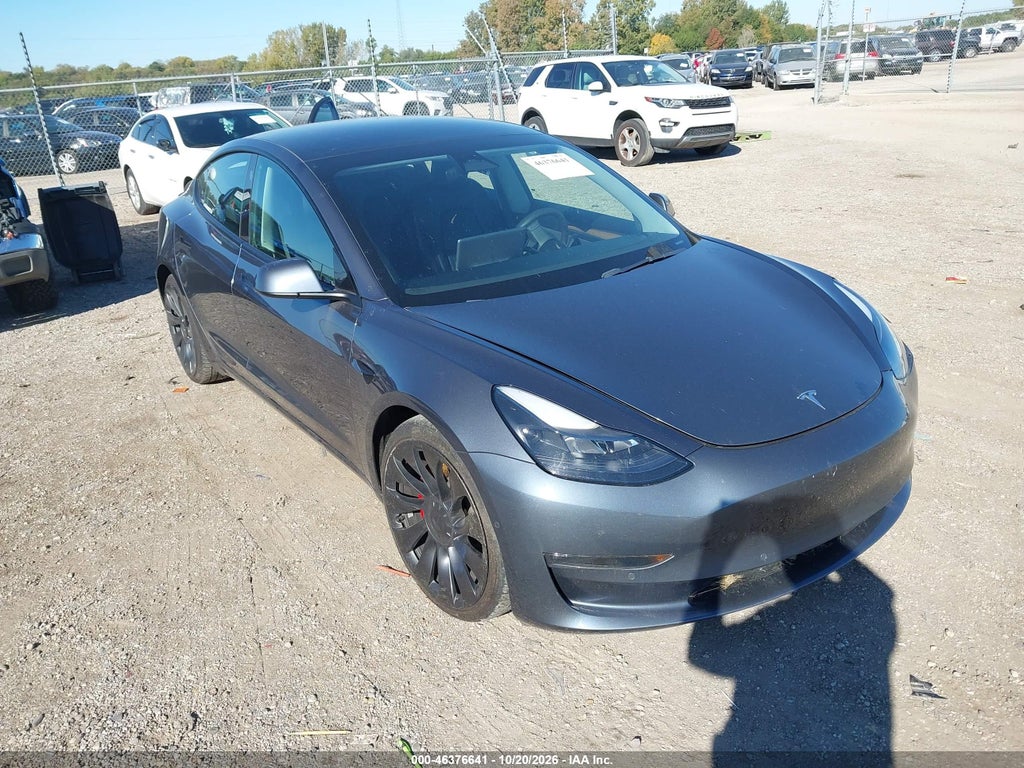 TESLA MODEL 3 2022