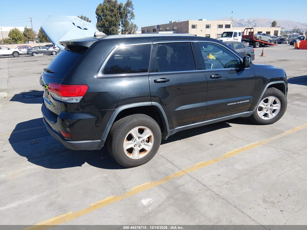 2016 Jeep Grand Cherokee Laredo photo 4