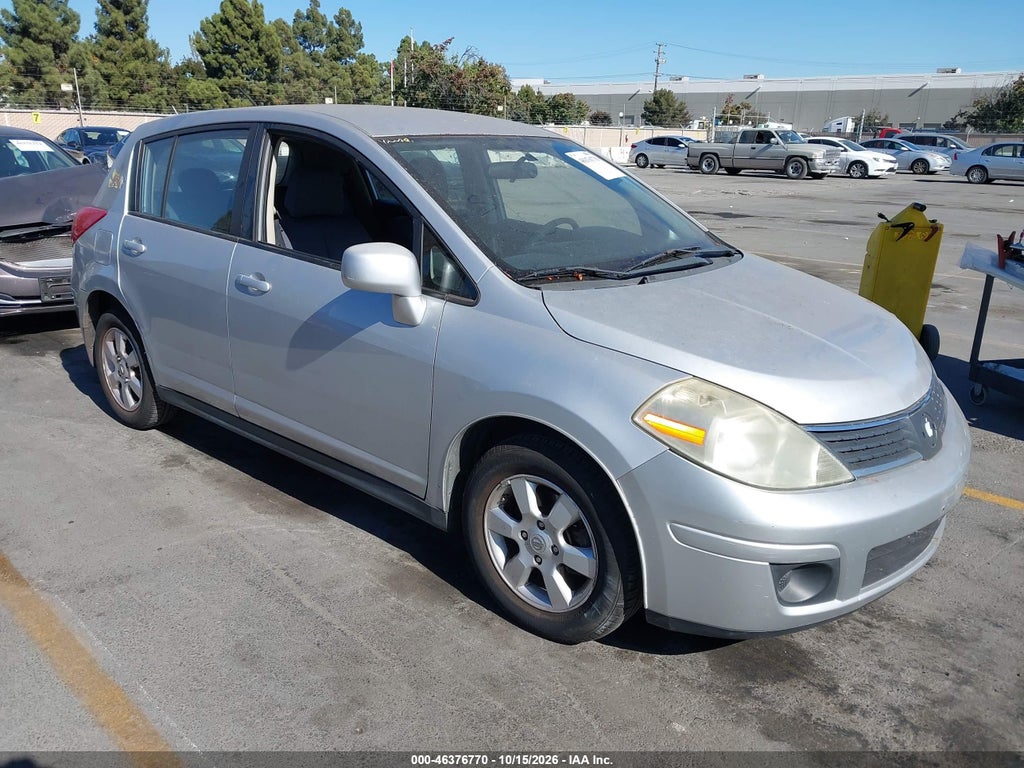 2009 Nissan Versa 1.8SL photo 1