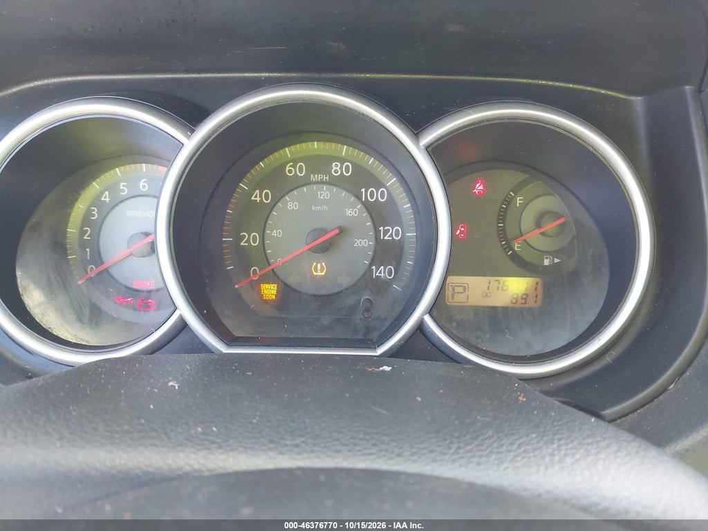 2009 Nissan Versa 1.8SL photo 7