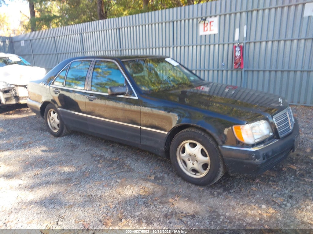 1997 Mercedes-Benz S 320 Base SWB photo 1
