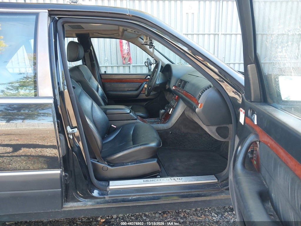1997 Mercedes-Benz S 320 Base SWB photo 5