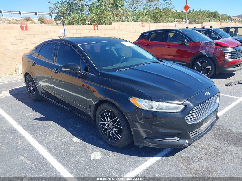 2016 Ford Fusion SE photo 1