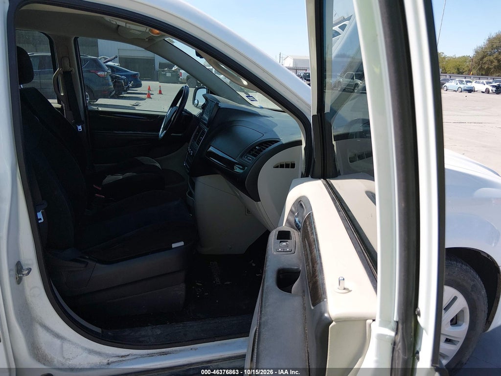 2014 Dodge Grand Caravan American Value PKG photo 5